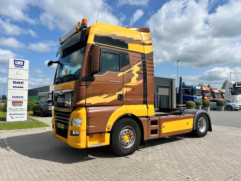 MAN TGX 18.460 4x2 trekker XXL / 2X Tank / ADR - Sadulveok: pilt 1 MAN TGX 18.460 4x2 trekker XXL / 2X Tank / ADR - Sadulveok: pilt 1