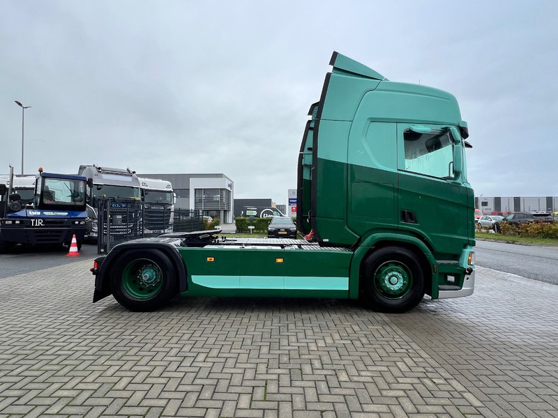 Scania R450 NGS 4x2 Trekker 2x Tank / Full Spoiler / Smarttachograaf - Sadulveok: pilt 4 Scania R450 NGS 4x2 Trekker 2x Tank / Full Spoiler / Smarttachograaf - Sadulveok: pilt 4
