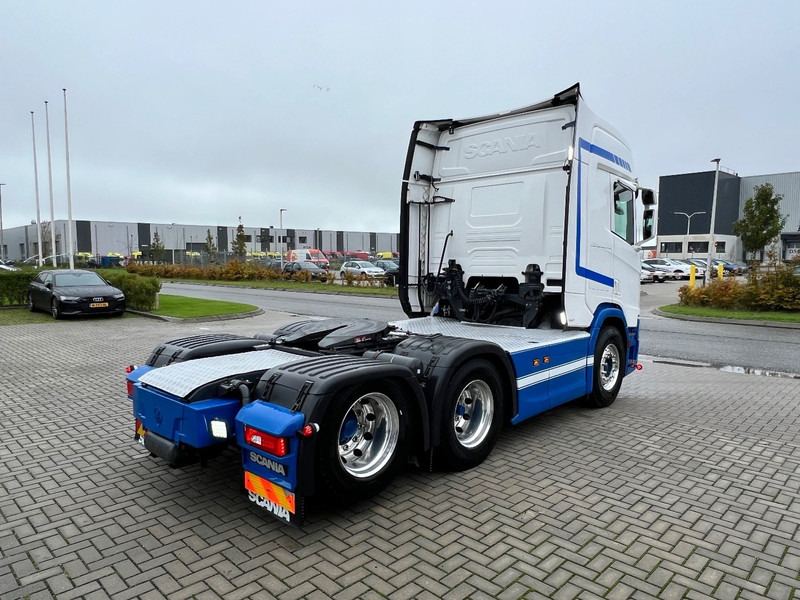 Scania R500 NGS 6x2 Trekker WB 2.95 / Retarder / 2x Tank / Special interior - Sadulveok: pilt 5 Scania R500 NGS 6x2 Trekker WB 2.95 / Retarder / 2x Tank / Special interior - Sadulveok: pilt 5