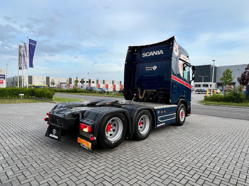 Scania R520 V8 6x2 Trekker WB 295 / Hydraulic / Full Air / Double Boogie - Sadulveok: pilt 5 Scania R520 V8 6x2 Trekker WB 295 / Hydraulic / Full Air / Double Boogie - Sadulveok: pilt 5