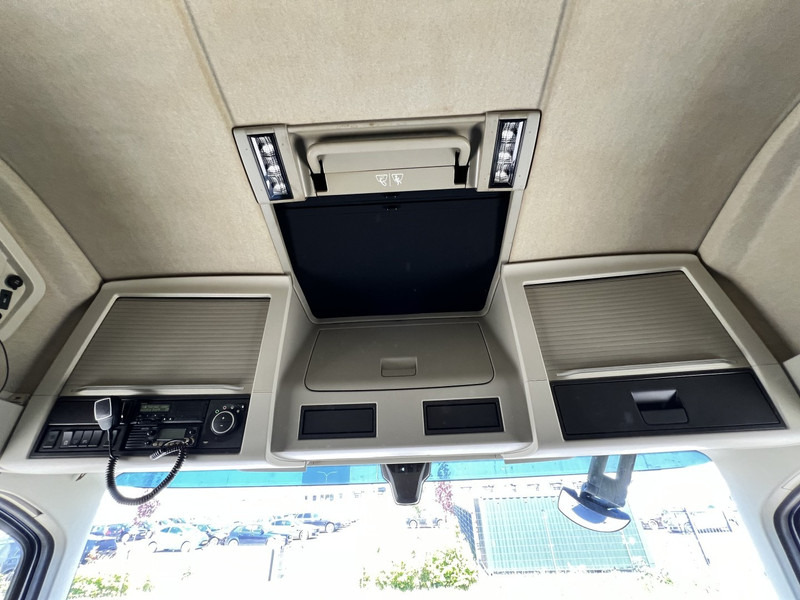 Sadulveok Volvo FH 500 6x2 trekker Globetrotter / Hydraulic/ Full Air: pilt 20