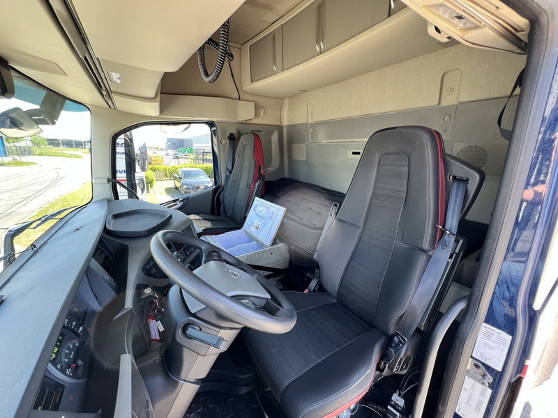 Sadulveok Volvo FH 500 6x2 trekker Globetrotter / Hydraulic/ Full Air: pilt 11