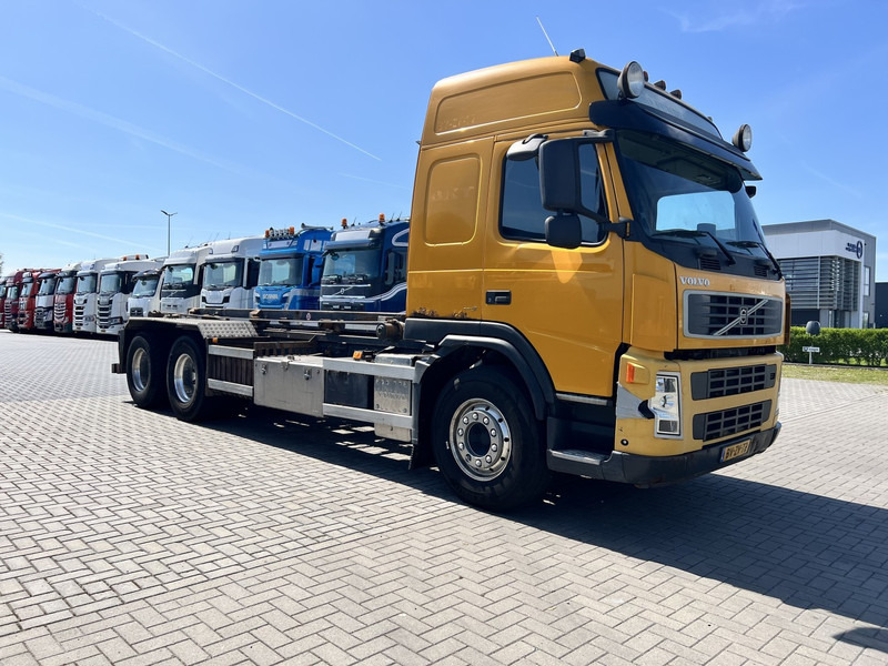 Volvo FM480 6X2 containersysteem Globetrotter / NCH systeem / 10 Tyres - Veoauto - kaablisüsteem: pilt 3 Volvo FM480 6X2 containersysteem Globetrotter / NCH systeem / 10 Tyres - Veoauto - kaablisüsteem: pilt 3