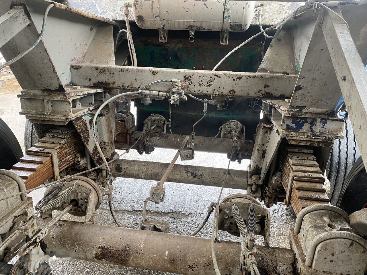 CIFA  - Betooniveo poolhaagis: pilt 3 CIFA  - Betooniveo poolhaagis: pilt 3