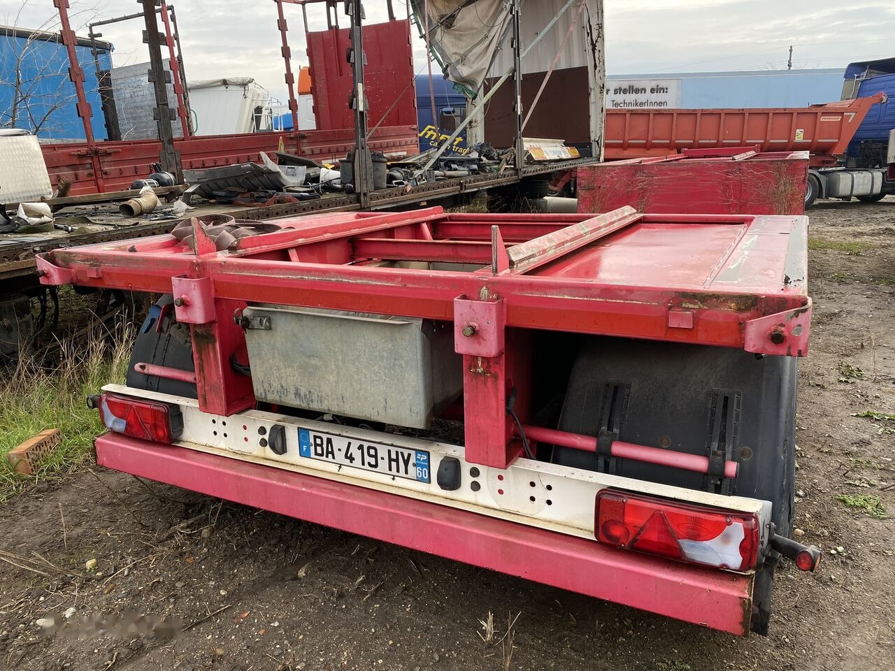 Fliegl Trailer 1 AXE ASCA ---FRANTA - Transport Special - LOWRIDER - Madal platvormpoolhaagis: pilt 2 Fliegl Trailer 1 AXE ASCA ---FRANTA - Transport Special - LOWRIDER - Madal platvormpoolhaagis: pilt 2