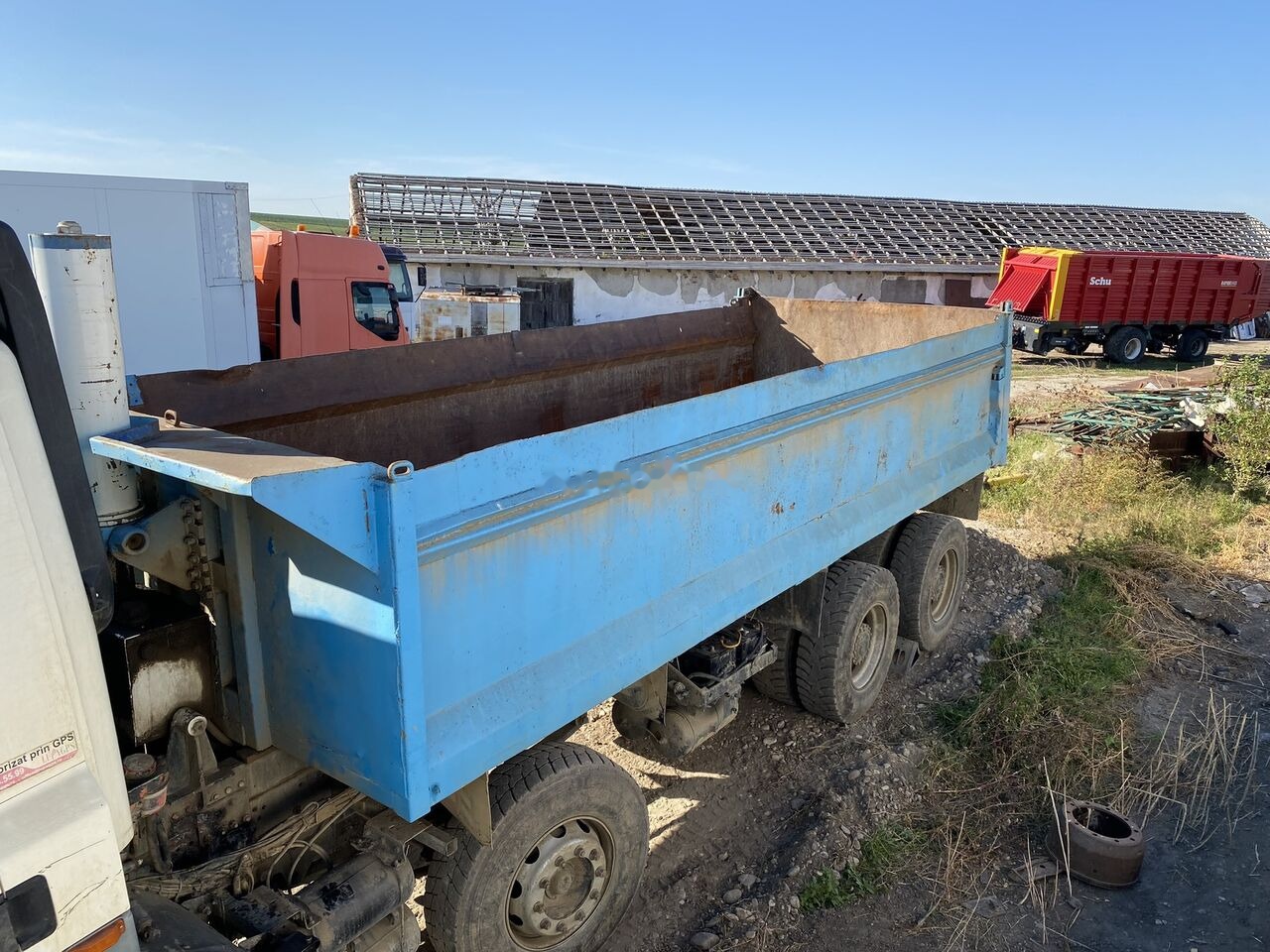 Hardox Bena basculabila cu semisasiu 7m : 8x4 - Kalluri korpus: pilt 4 Hardox Bena basculabila cu semisasiu 7m : 8x4 - Kalluri korpus: pilt 4