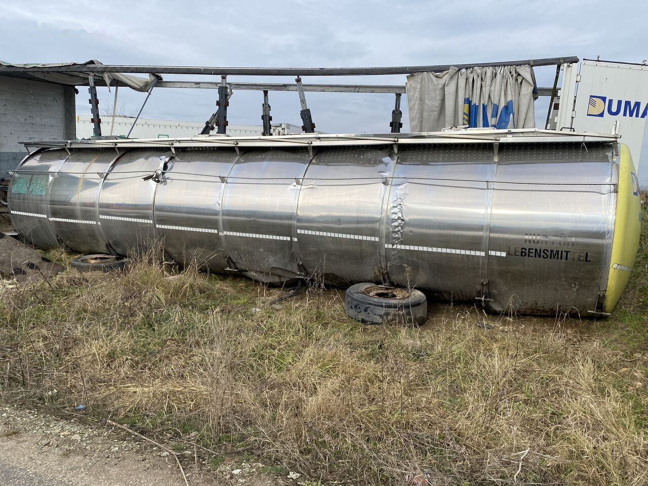 Magyar REZERVOR CISTERNA INOX ALIMENTAR in stare buna - Tank konteiner: pilt 4 Magyar REZERVOR CISTERNA INOX ALIMENTAR in stare buna - Tank konteiner: pilt 4
