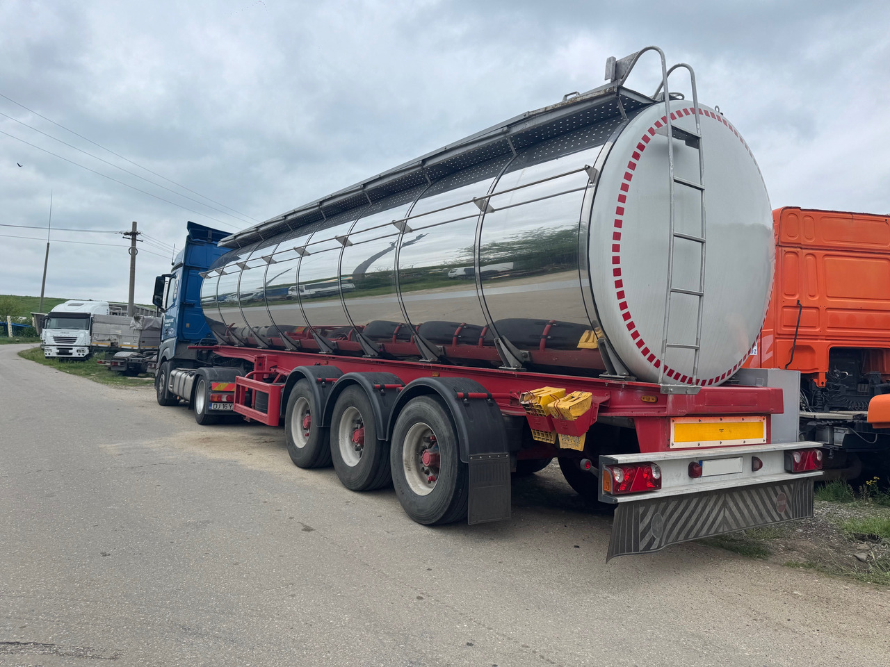 Menci Transport lichide ALIMENTARE - Tsistern poolhaagis: pilt 4 Menci Transport lichide ALIMENTARE - Tsistern poolhaagis: pilt 4