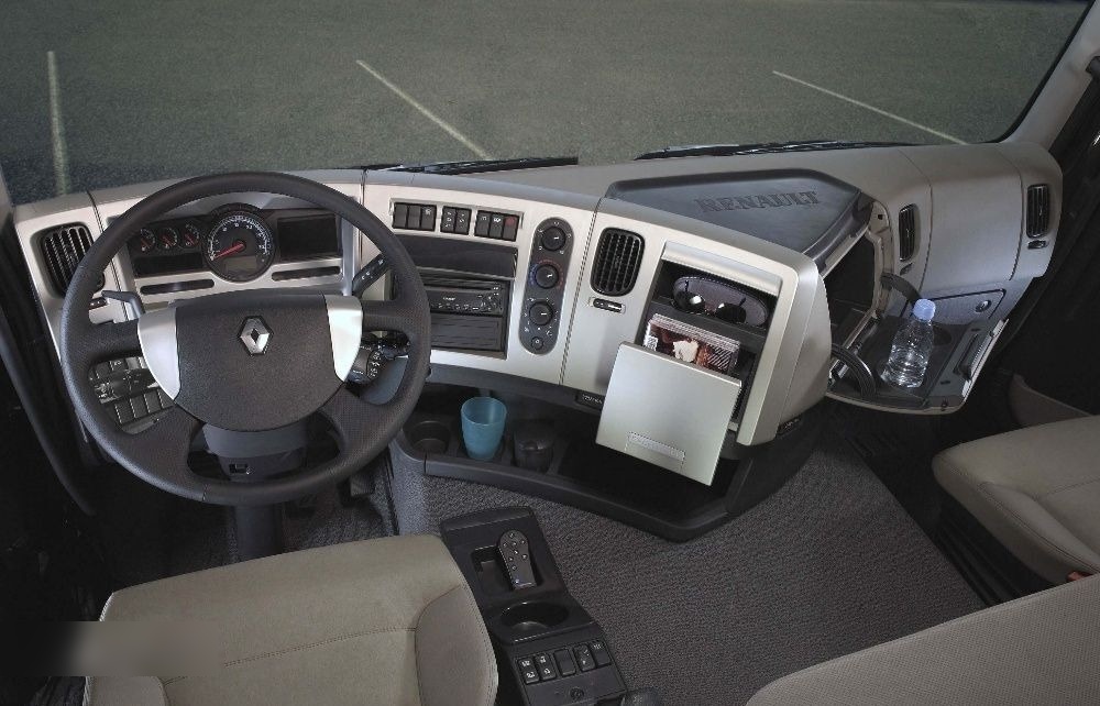 Renault DXI/DCI truck - Kabiin - Veoauto: pilt 1 Renault DXI/DCI truck - Kabiin - Veoauto: pilt 1