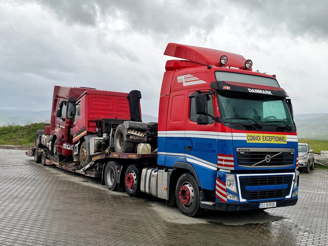 Volvo FH12 420 68T Euro 5 6x2 - Sadulveok: pilt 1 Volvo FH12 420 68T Euro 5 6x2 - Sadulveok: pilt 1