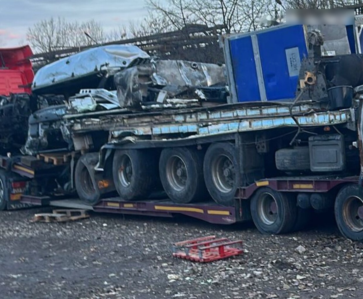 Schmitz Cargobull Original SCHMITZ FRIGO sasiu + documente ACTE - Isotermiline poolhaagis: pilt 2 Schmitz Cargobull Original SCHMITZ FRIGO sasiu + documente ACTE - Isotermiline poolhaagis: pilt 2