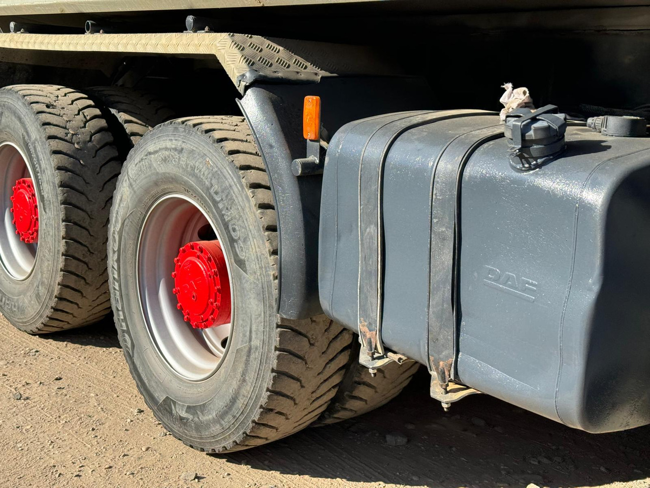 DAF 8x4 CF 85.430S XF85 : Clima AC : Euro 3 : REZVIZUIT COMPLET - Veoauto: pilt 4 DAF 8x4 CF 85.430S XF85 : Clima AC : Euro 3 : REZVIZUIT COMPLET - Veoauto: pilt 4