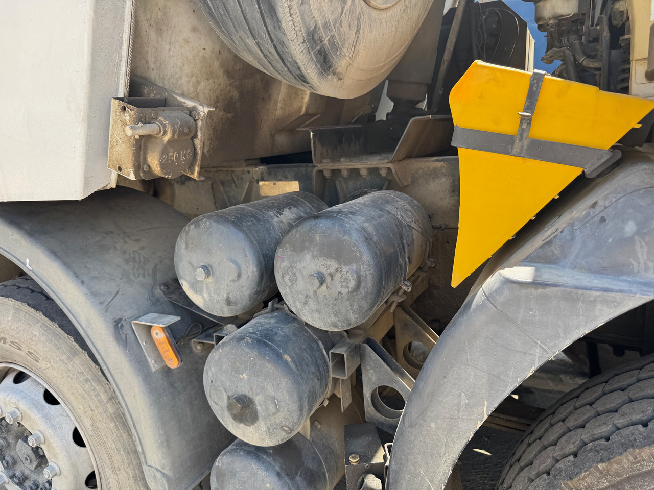 Veoauto IVECO EuroTrakker 410 2009 Euro 4 Cursor 13 Klima : Sasiu GROS , Multi: pilt 9