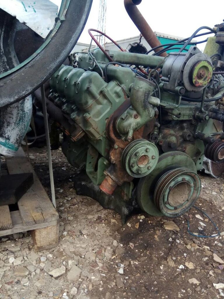 OM 422 V8 BiTurbo Mercedes-Benz - Mootor - Veoauto: pilt 2 OM 422 V8 BiTurbo Mercedes-Benz - Mootor - Veoauto: pilt 2