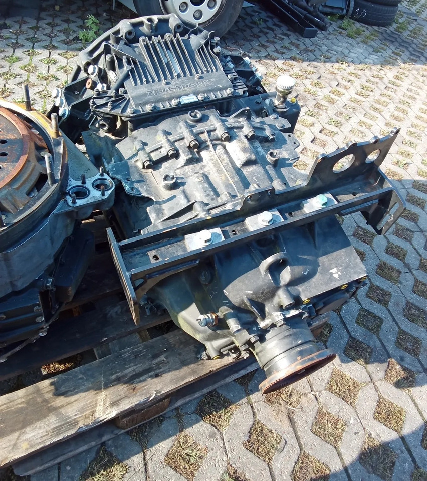 ZF TC-TRONIC 12 TC 2740 TO MAN truck - Käigukast - Veoauto: pilt 5 ZF TC-TRONIC 12 TC 2740 TO MAN truck - Käigukast - Veoauto: pilt 5