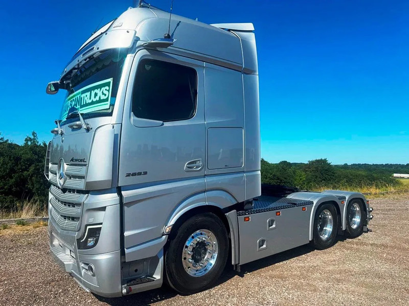 Mercedes-Benz Actros 2653 Special Interior. 6x2 3250mm weelbase. Air / Air suspension. hydr. syatem. Invertor. Micro wave. - Sadulveok: pilt 3 Mercedes-Benz Actros 2653 Special Interior. 6x2 3250mm weelbase. Air / Air suspension. hydr. syatem. Invertor. Micro wave. - Sadulveok: pilt 3