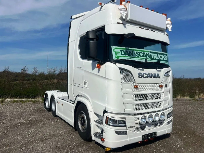 Scania 590S V8 NGS Like new . Air / Air suspension. hydr. system. - Sadulveok: pilt 5 Scania 590S V8 NGS Like new . Air / Air suspension. hydr. system. - Sadulveok: pilt 5