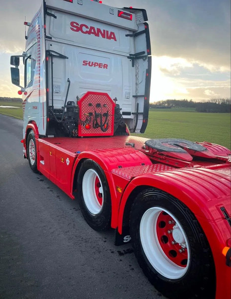 Scania R770 V8 NGS Special Interior. Only 110000 km. Air/ Air suspensiom. Hydr, system. - Sadulveok: pilt 2 Scania R770 V8 NGS Special Interior. Only 110000 km. Air/ Air suspensiom. Hydr, system. - Sadulveok: pilt 2