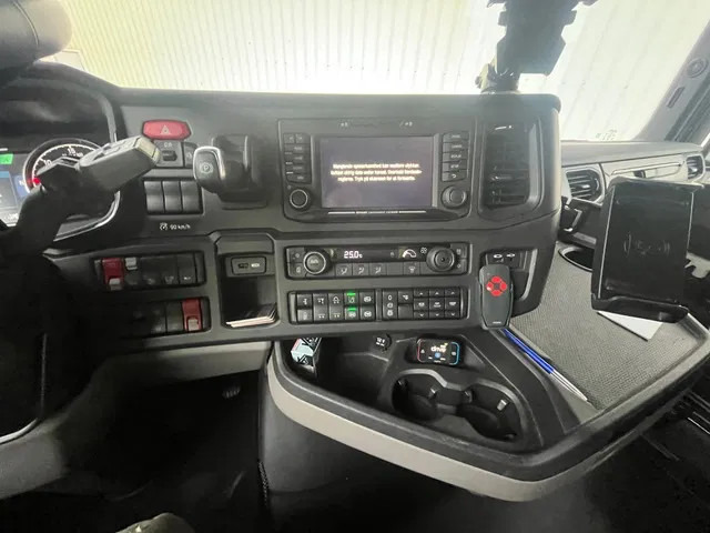 Sadulveok Scania S540 NGS Hydr. system. Air / Air suspension. like new: pilt 10
