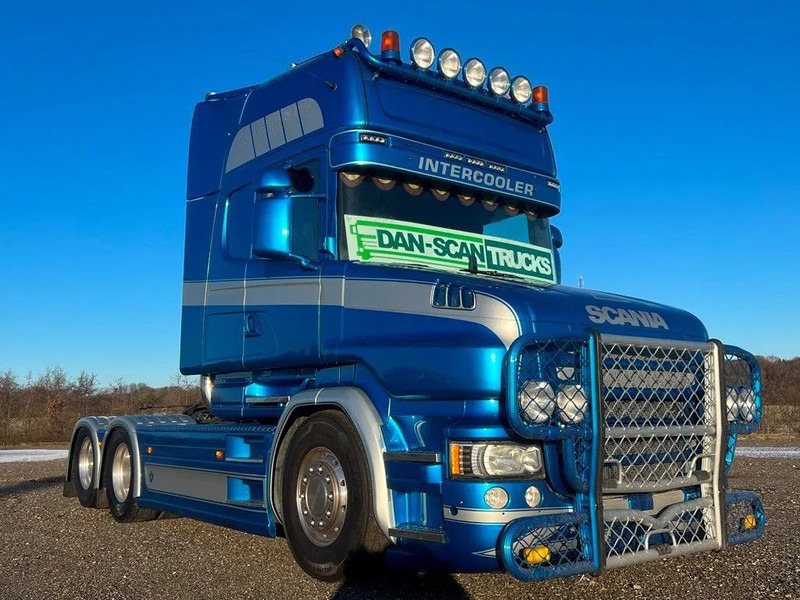 Scania T520 V8 Speciel interior. Air / Air suspension. Opticruise / Retarder .PTO on Engine and gearbox. New Hydr. system. - Sadulveok: pilt 2 Scania T520 V8 Speciel interior. Air / Air suspension. Opticruise / Retarder .PTO on Engine and gearbox. New Hydr. system. - Sadulveok: pilt 2
