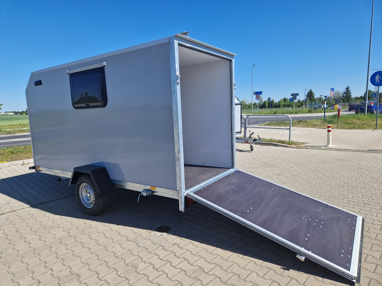 Przyczepa kempingowa Motocamp dla motocykla - Haagissuvila: pilt 1 Przyczepa kempingowa Motocamp dla motocykla - Haagissuvila: pilt 1