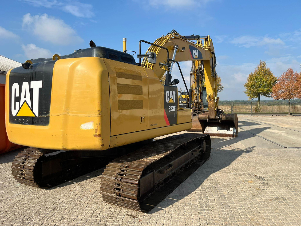 Caterpillar 323FL - Lintekskavaator: pilt 1 Caterpillar 323FL - Lintekskavaator: pilt 1