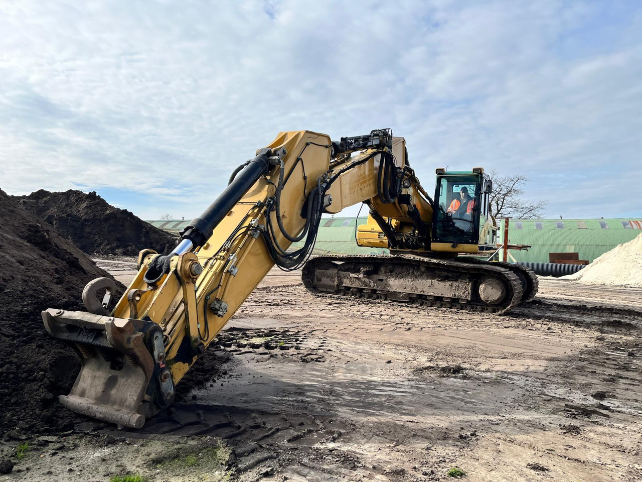 Caterpillar 330 DL - Lintekskavaator: pilt 5 Caterpillar 330 DL - Lintekskavaator: pilt 5