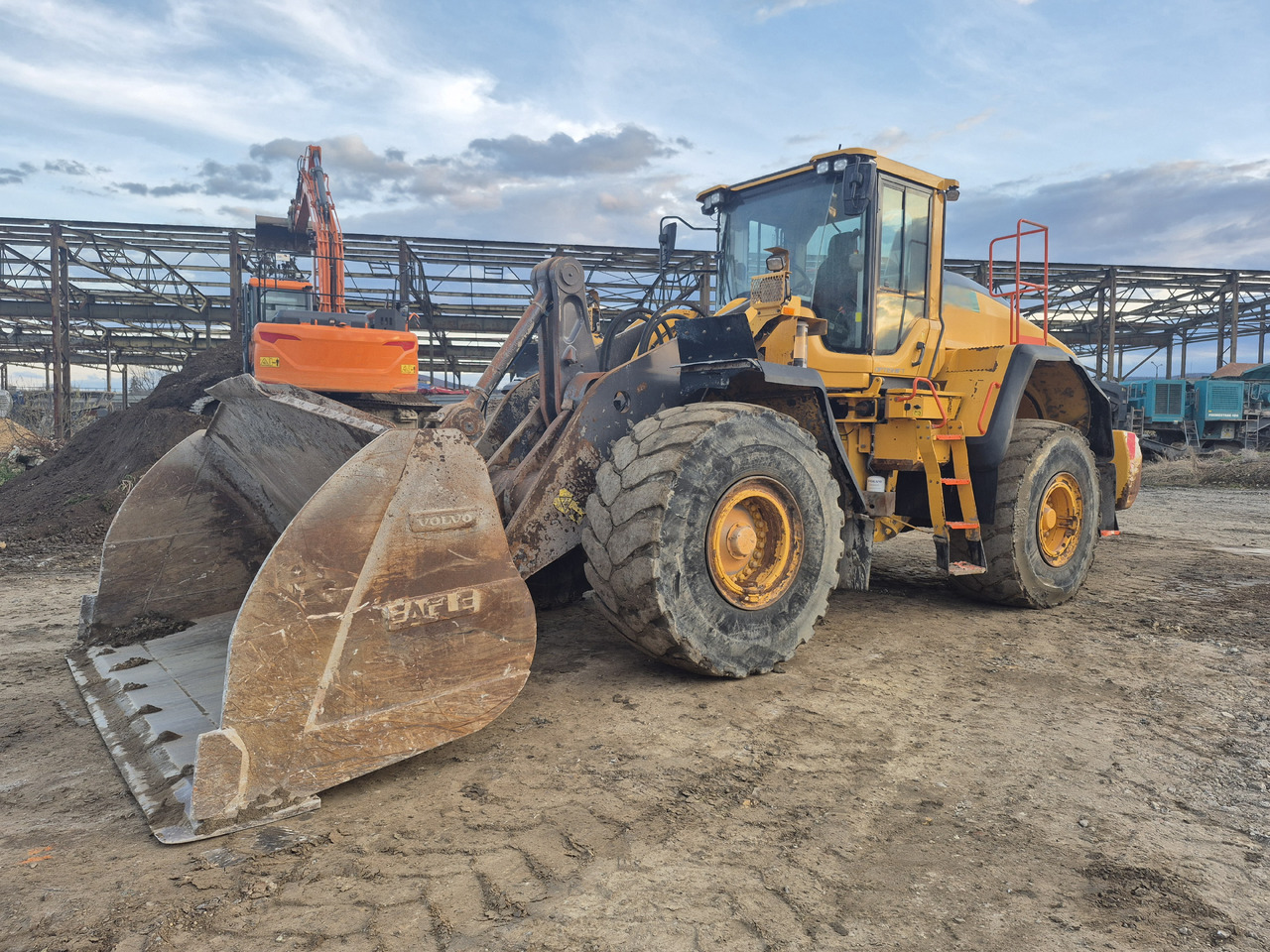 VOLVO L180H - Rataslaadur: pilt 1 VOLVO L180H - Rataslaadur: pilt 1