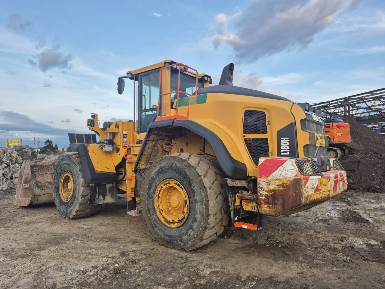 VOLVO L180H - Rataslaadur: pilt 3 VOLVO L180H - Rataslaadur: pilt 3