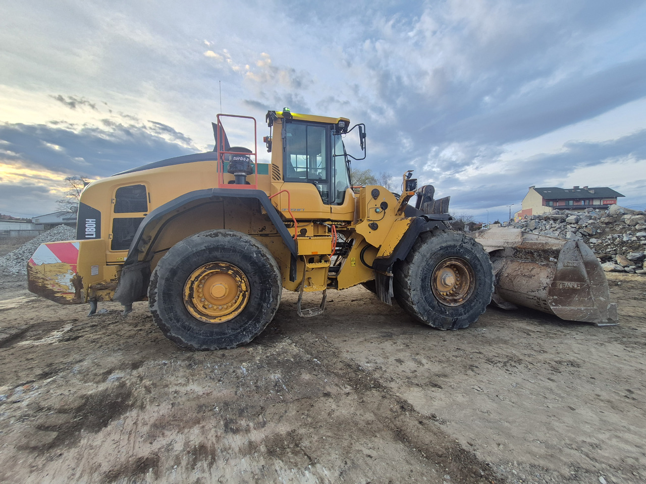Rataslaadur VOLVO L180H: pilt 7