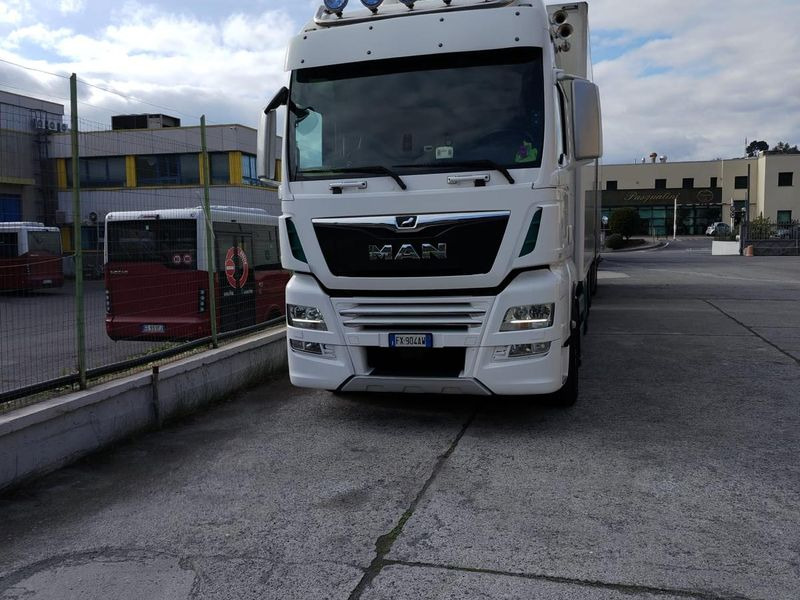 AUTOTRENO FRIGO MAN TGX TGX 26.580 6x2-4 LL - Külmutiga veoauto: pilt 2 AUTOTRENO FRIGO MAN TGX TGX 26.580 6x2-4 LL - Külmutiga veoauto: pilt 2