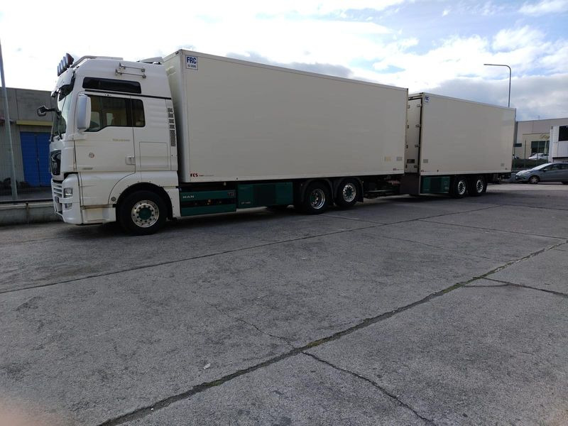 AUTOTRENO FRIGO MAN TGX TGX 26.580 6x2-4 LL - Külmutiga veoauto: pilt 1 AUTOTRENO FRIGO MAN TGX TGX 26.580 6x2-4 LL - Külmutiga veoauto: pilt 1