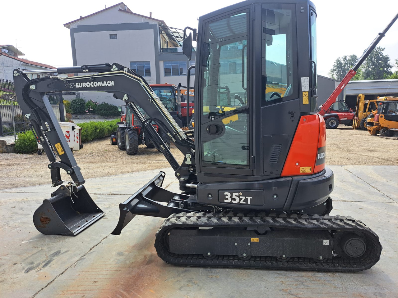 EUROCOMACH 35ZT - Lintekskavaator: pilt 2 EUROCOMACH 35ZT - Lintekskavaator: pilt 2