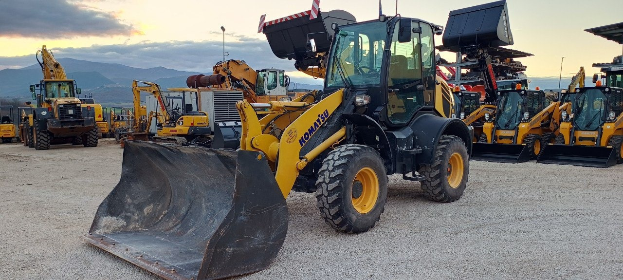 KOMATSU WA 100-8 - Ehitusmasinad: pilt 3 KOMATSU WA 100-8 - Ehitusmasinad: pilt 3