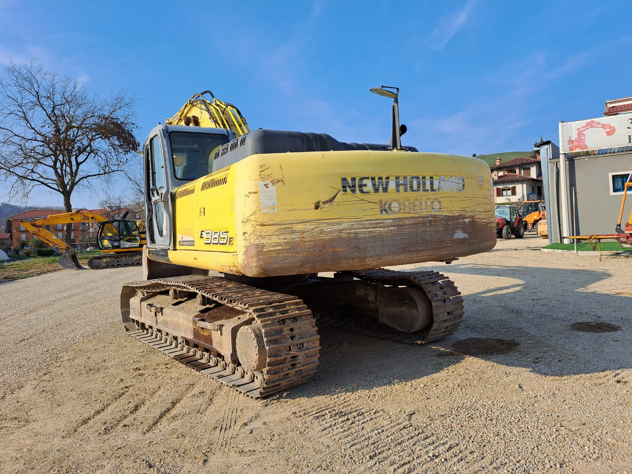NEW HOLLAND KOBELCO E385B - Lintekskavaator: pilt 3 NEW HOLLAND KOBELCO E385B - Lintekskavaator: pilt 3