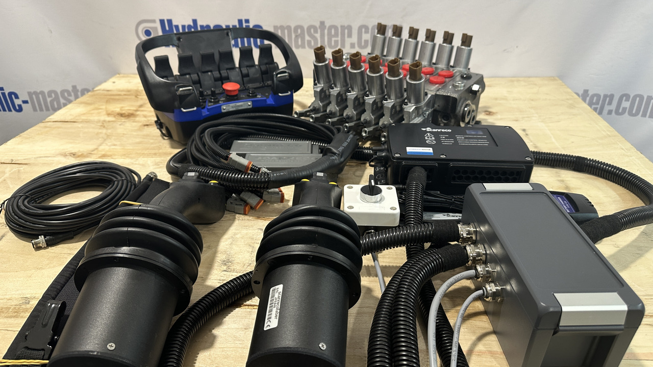 Metsandusseadmed Proportional Valve Walvoil DPX100 with Control Scanreco RC400 and JP Joysticks Danfoss for Parker, Nordhyraulic, Fassi, Hiab: pilt 14 Metsandusseadmed Proportional Valve Walvoil DPX100 with Control Scanreco RC400 and JP Joysticks Danfoss for Parker, Nordhyraulic, Fassi, Hiab: pilt 14