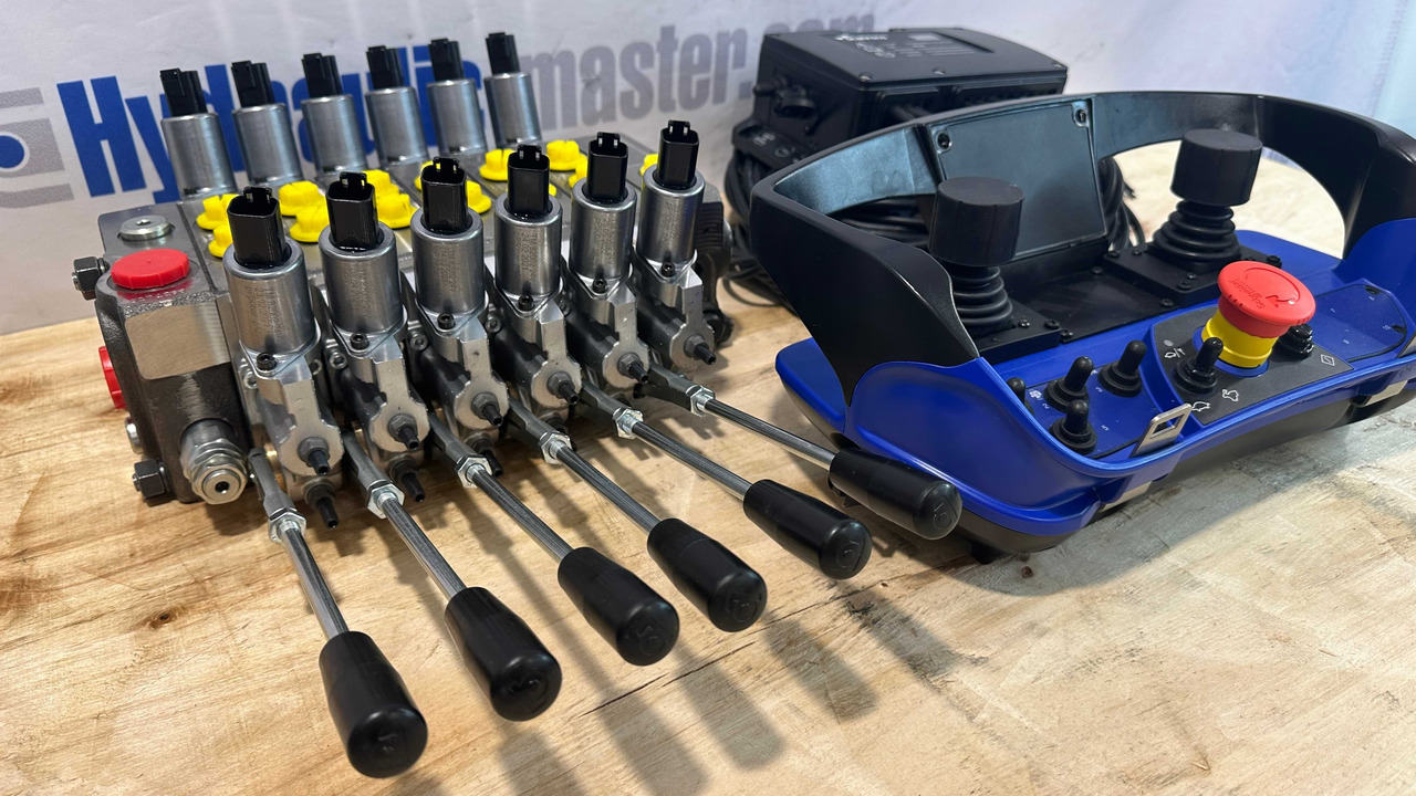 Set Scanreco RC400 with Walvoil DPX100 Komatsu Forest, Ponsse, Fassi, Palfinger - Metsahaagis: pilt 3 Set Scanreco RC400 with Walvoil DPX100 Komatsu Forest, Ponsse, Fassi, Palfinger - Metsahaagis: pilt 3