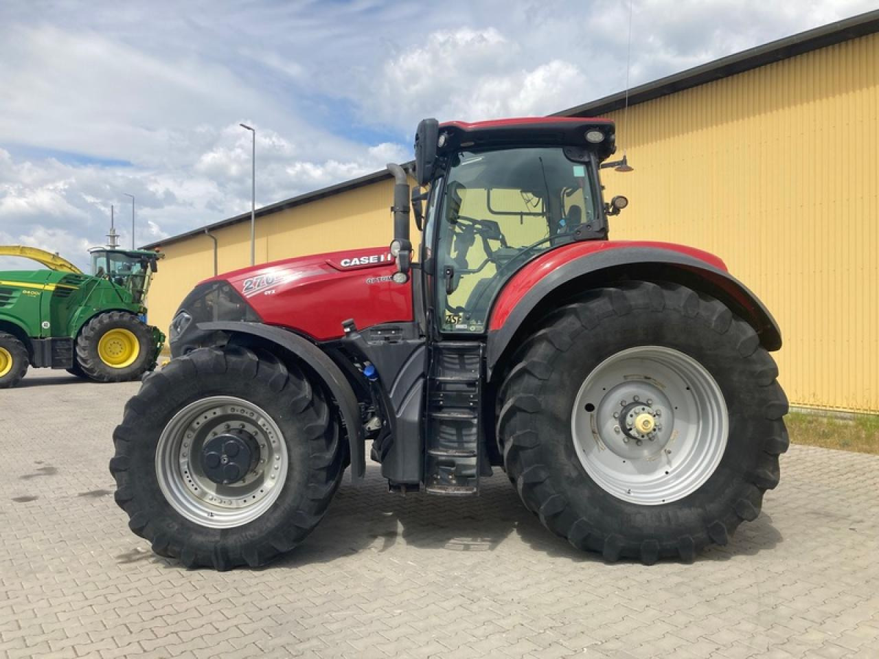 Case-IH OPTUM 270 CVX RTK - Traktor: pilt 2 Case-IH OPTUM 270 CVX RTK - Traktor: pilt 2