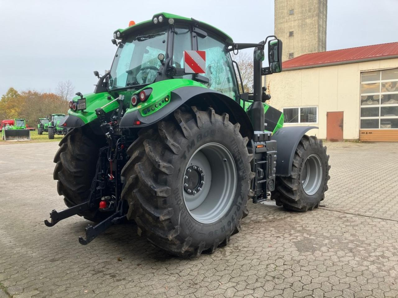 Deutz-Fahr 6230 TTV SONDERPREIS - Traktor: pilt 4 Deutz-Fahr 6230 TTV SONDERPREIS - Traktor: pilt 4