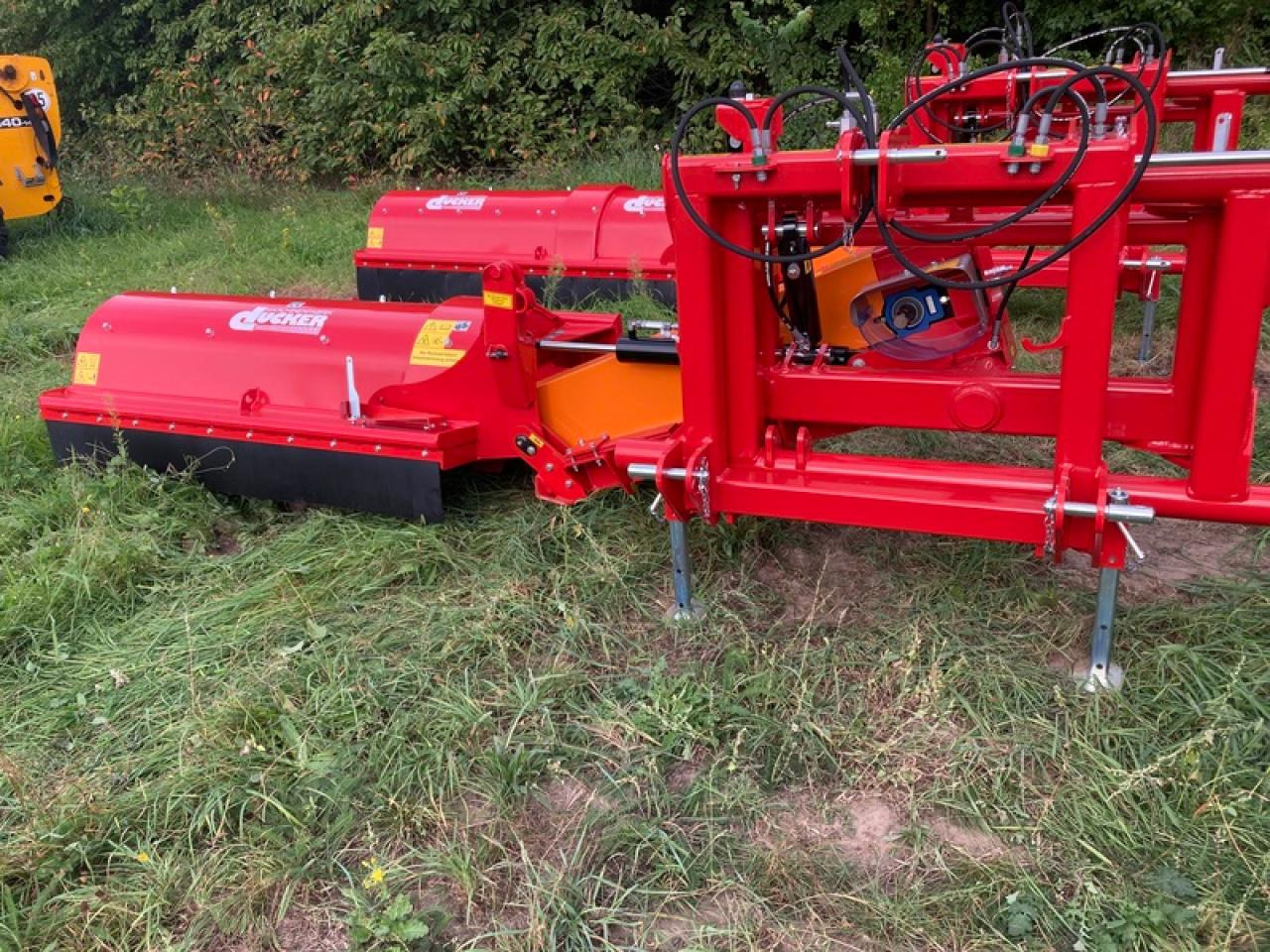 Dücker USM 18 - Hooldusniiduk: pilt 1 Dücker USM 18 - Hooldusniiduk: pilt 1