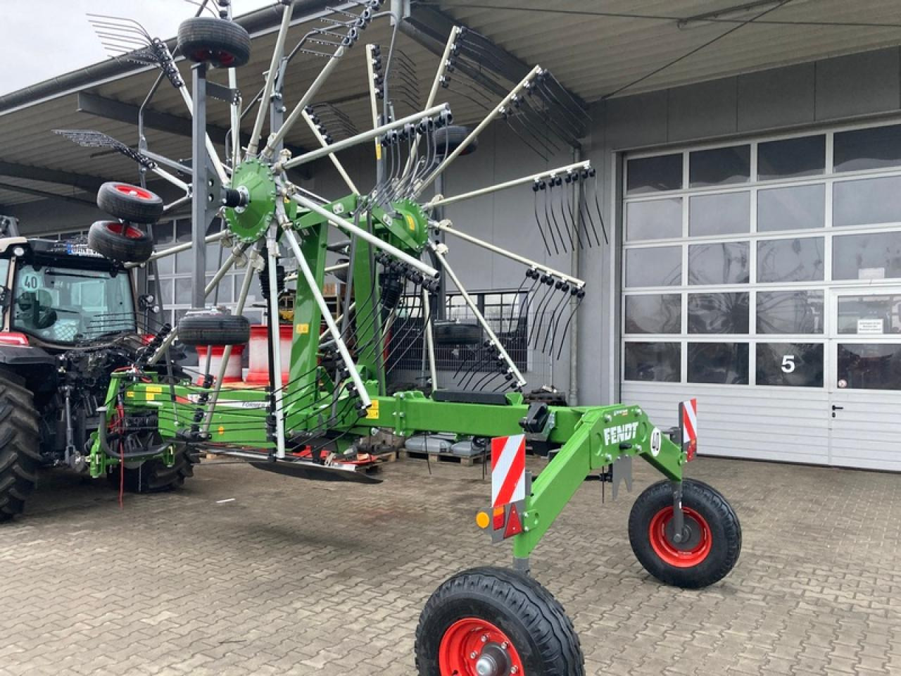 Fendt FORMER 880 MITTELSCHWADER - Kaarutaja/ Reha: pilt 4 Fendt FORMER 880 MITTELSCHWADER - Kaarutaja/ Reha: pilt 4