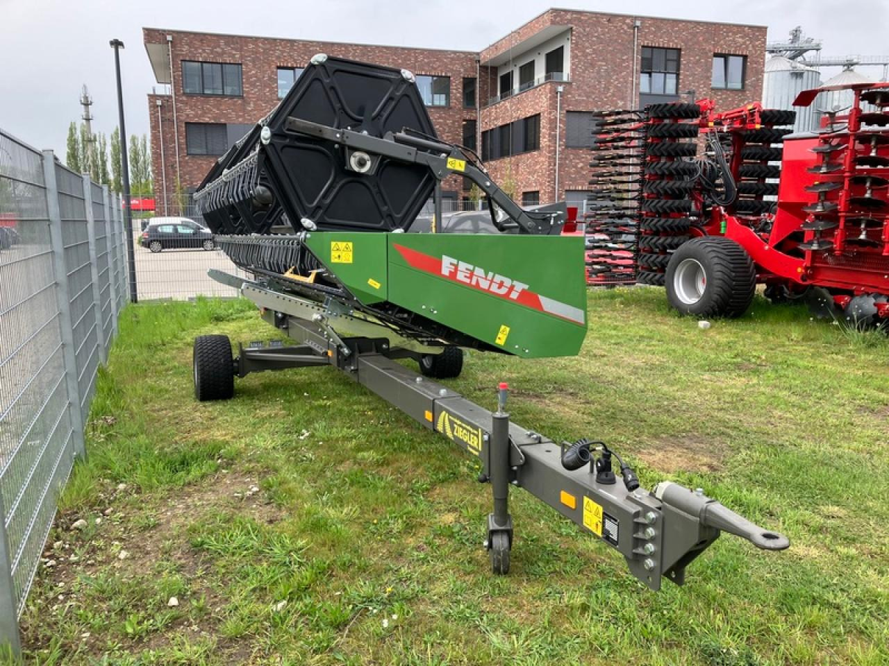 Fendt FREEFLOW 540 - Kombaini päis: pilt 3 Fendt FREEFLOW 540 - Kombaini päis: pilt 3