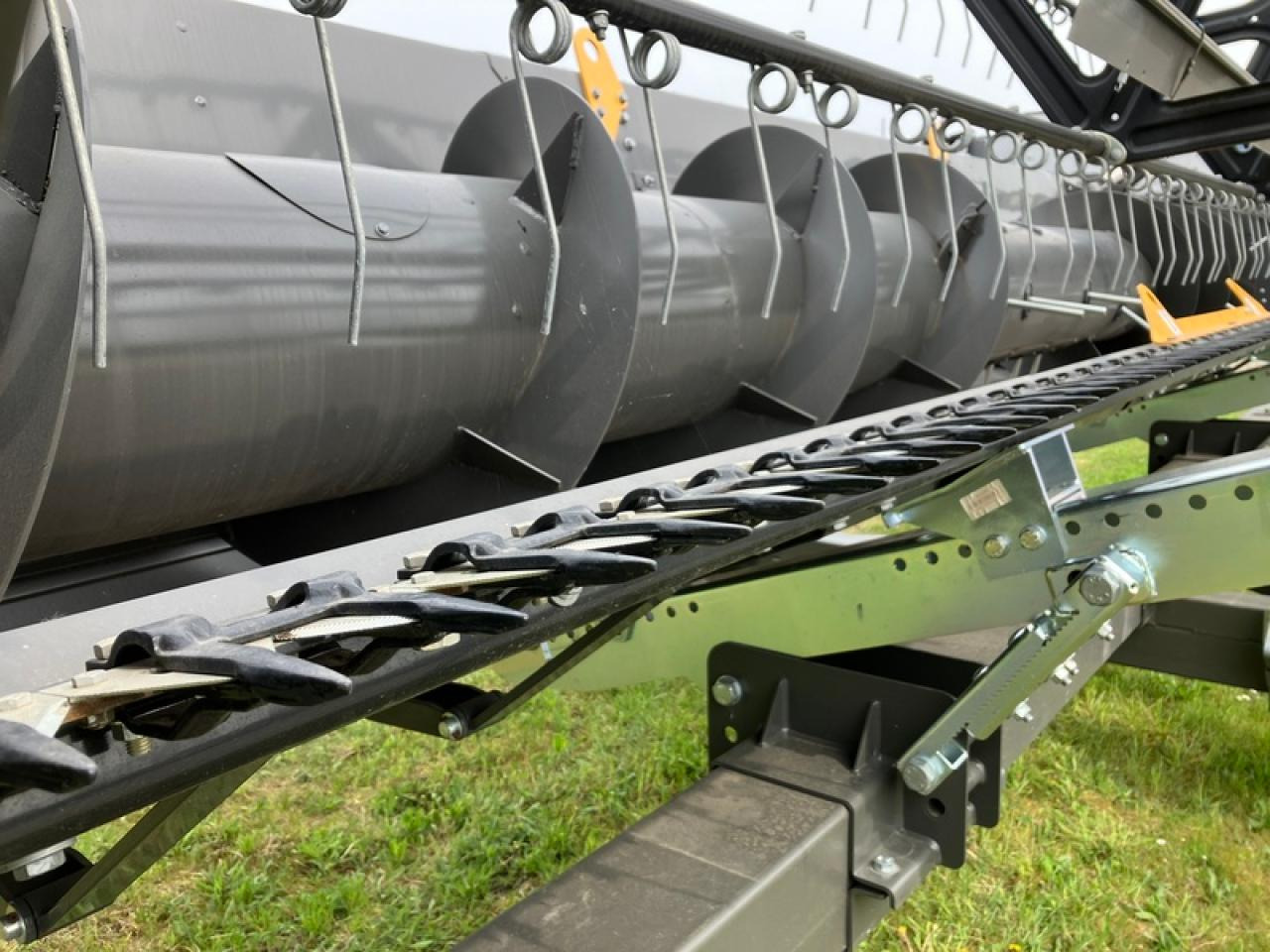 Fendt FREEFLOW 540 - Kombaini päis: pilt 4 Fendt FREEFLOW 540 - Kombaini päis: pilt 4