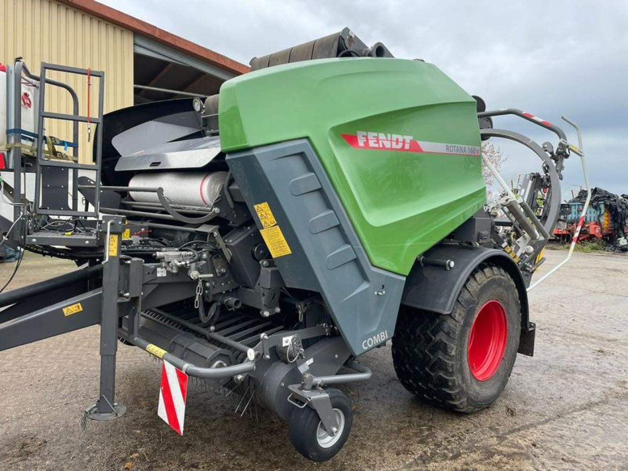 Fendt ROTANA 160 V COMBI - Heinapress, ümmargune: pilt 1 Fendt ROTANA 160 V COMBI - Heinapress, ümmargune: pilt 1
