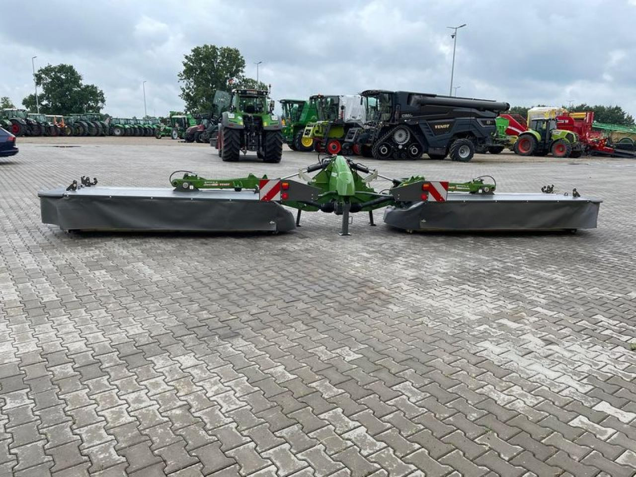 Fendt SLICER 860 HECKMÄHWERK - Niiduk: pilt 2 Fendt SLICER 860 HECKMÄHWERK - Niiduk: pilt 2