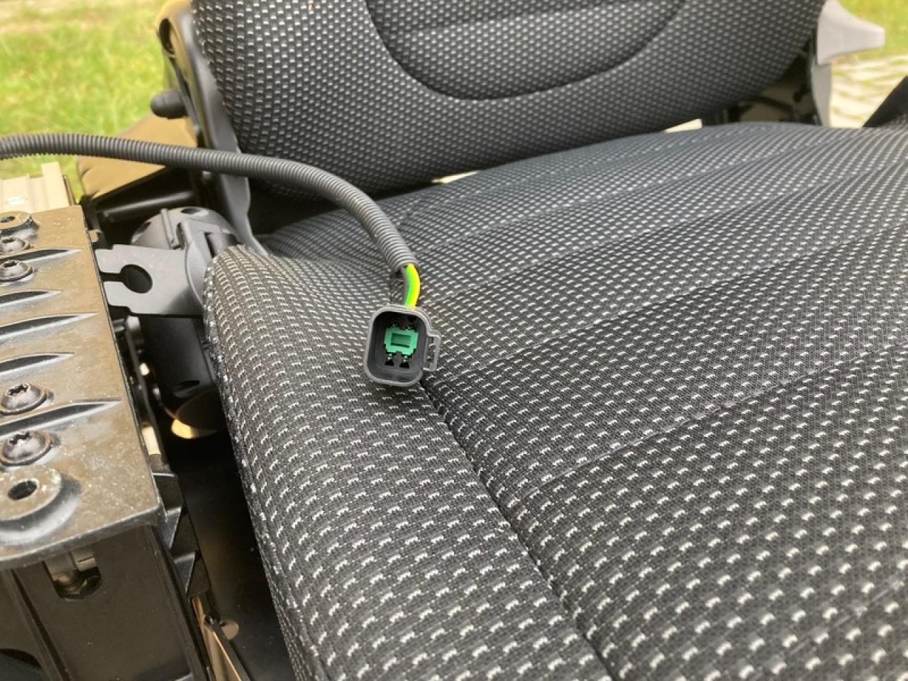 GRAMMER SITZ FENDT IDEAL - Iste - Põllutööseade: pilt 4 GRAMMER SITZ FENDT IDEAL - Iste - Põllutööseade: pilt 4