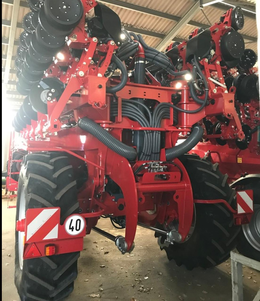 Horsch MAESTRO 12SX AUTOFORCE - Täppiskülvimasin: pilt 3 Horsch MAESTRO 12SX AUTOFORCE - Täppiskülvimasin: pilt 3