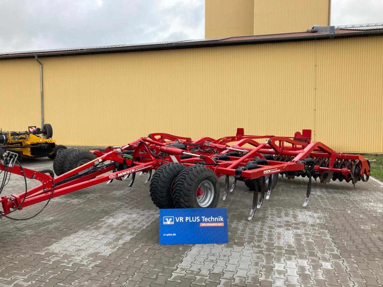 Horsch TERRANO 6.3GX - Kultivaator: pilt 1 Horsch TERRANO 6.3GX - Kultivaator: pilt 1