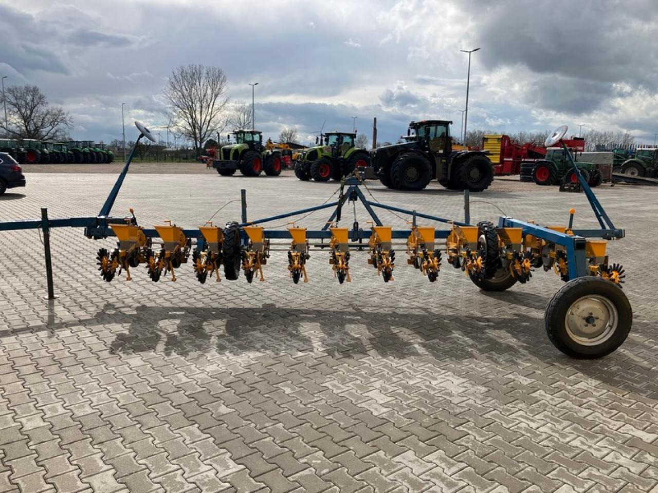 Kleine RÜBENDRILLMASCHINE KLEINE UNICORN - Täppiskülvimasin: pilt 3 Kleine RÜBENDRILLMASCHINE KLEINE UNICORN - Täppiskülvimasin: pilt 3