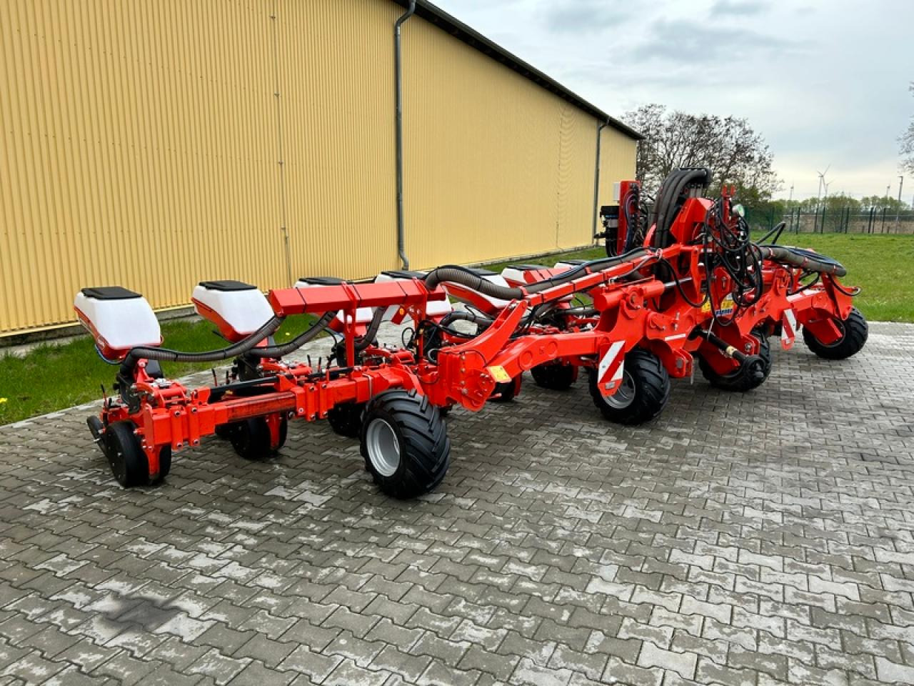 Kuhn MAXIMA 3RXLE - Täppiskülvimasin: pilt 5 Kuhn MAXIMA 3RXLE - Täppiskülvimasin: pilt 5